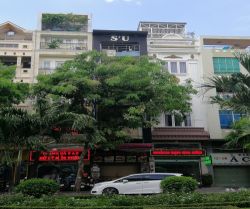 cho thue nha mat tien duong phan xich long 4x18 m2 4 lau 90 trieu