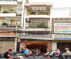 cho thue mat bang mat tien duong bach dang dt 4x18 1 tret 1 lung 2 lau gia 40 trieu thang