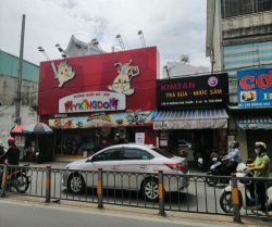 cho thue mat bang mat tien duong hoang hoa tham 13x15 m2 140 trieu