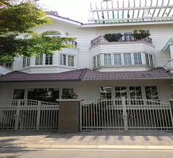 cho thue biet thu quan binh thanh sai gon pearl gia 4000us