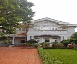 cho thue biet thu duong ngo quang huy dt  800m2 su dung gia  6000 usd thang