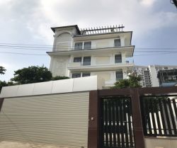 cho thue nha 10x24m ham tret lung 4 lau 220 tr thang