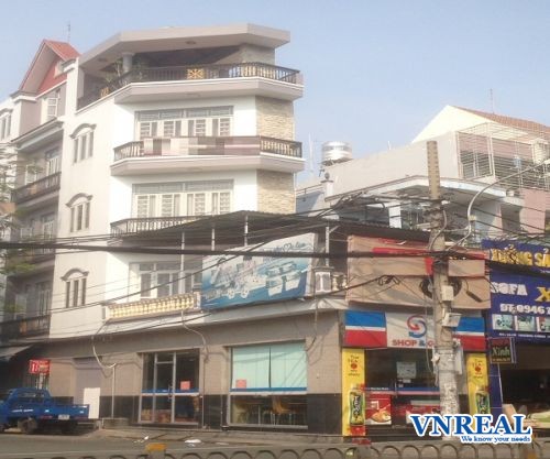 cho thue mat bang goc 2 mat tien duong truong chinh quan tan binh