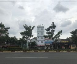 cho thue mat tien nguyen can duong pham van dong p 13 q binh thanh dt  6x10m  lung 3 lau  gia  55 trieu