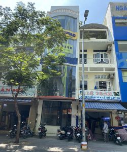 cho thue nha mat tien quan 1 duong le thi hong gam phuong cau ong lanh quan 1 gia 110 trieu