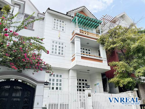 cho thue biet thu cu lao phuong 2 quan phu nhuan 8x16m ham 2 lau ap mai