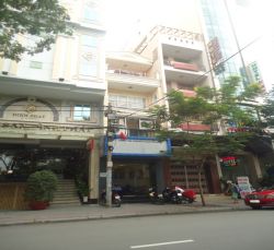 cho thue mat bang quan 1 mat tien duong calmette quan 1 gia 50tr th