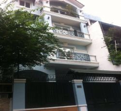 cho thue nha quan 1 mat tien duong dang dung p  tan dinh quan 1