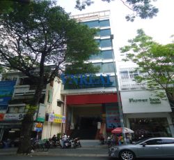 cho thue nha quan 1 mat tien duong dinh tien hoang quan 1 gia 150tr thang