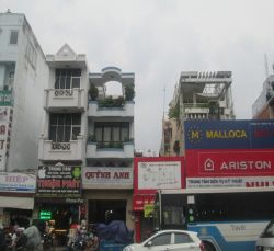 cho thue nha  ??quan binh thanh mat tien duong bach dang gia 50tr