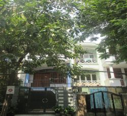 nha cho thue  ??quan binh thanh hem xe hoi duong d2 gia 22tr