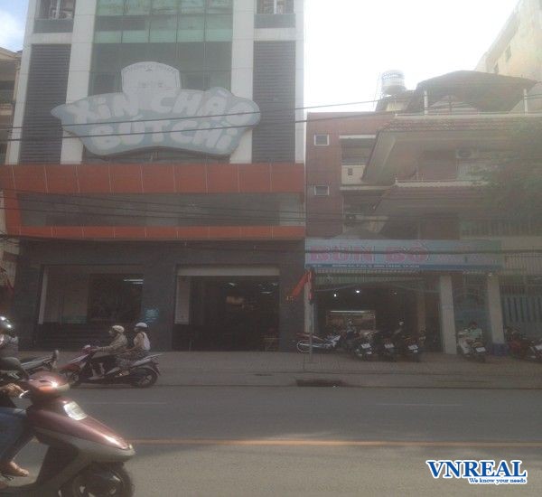 nha cho thue quan binh thanh mat tien duong d2 gia 3800usd