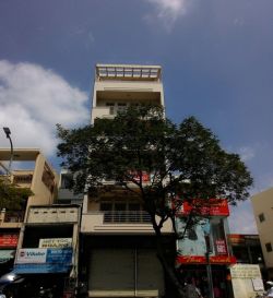 cho thue nha quan binh thanh mat tien duong dinh tien hoang gia 86tr th