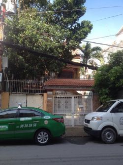 cho thue nha mat tien duong lam son phuong 2 quan tan binh  gia 1800 usd thang 