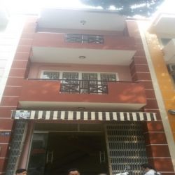 cho thue nha quan 2 mat tien duong nguyen quy duc  gia 1500usd