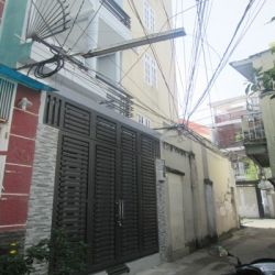 cho thue nha  ??quan binh thanh hem duong nguyen thuong hien gia 25tr