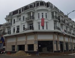 nha cho thue 2 mat tien tran thi nghi 5x20 1tret 1lung 3lau  gia 3000usd th