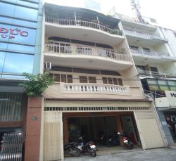 cho thue mat bang quan 3 mat tien duong ho xuan huong gia 55tr thang