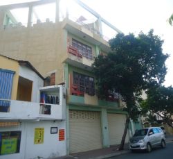 cho thue nha quan 1 mat tien duong hoang sa gia 100 tr th