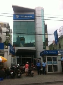 cho thue mat bang quan 1 mat tien duong nguyen huu cau gia 10000  thang