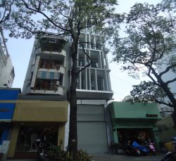 cho thue nha quan 1 mat tien duong nguyen trai gia 5000  th