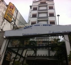 cho thue nha quan 1 mat tien duong nguyen van cu p  nguyen cu trinh quan 1