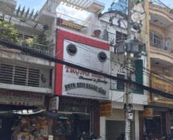 cho thue nha mat tien pham van hai 42x21 1tret 2lau  gia 30tr th