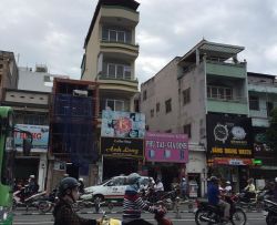 nha cho thue mat tien phan dang luu 35x18 5 tang  gia 2000usd th