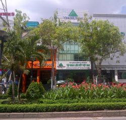 nha cho thue quan phu nhuan mt phan xich long 8x16m 1 ham 4 tang 6200usd th