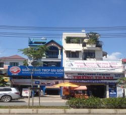 cho thue nha quan 2 goc 2 mat tien duong tran nao gia 50tr