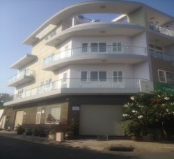 nha   ??cho thue quan 2 goc 2 mat tien duong vu tong phan gia 1200usd