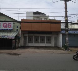 nha  ??cho thue  ??quan binh thanh  mat tien duong ung van khiem gia 45tr