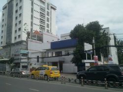 cho thue nha 95x23m mat tien duong hoang van thu quan phu nhuan  gia 7000 usd thang 