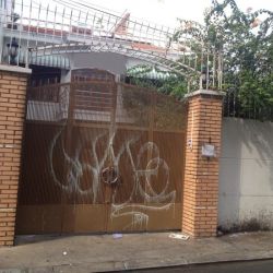 cho thue nha mat tien duong nguyen trong tuyen quan phu nhuan  gia 2700 usd thang 