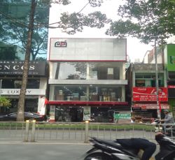 cho thue nha quan 1 mat tien duong tran hung dao gia 80 trieu thang