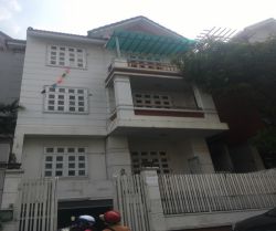 cho thue nha cu lao 8 x 16 m ham 1 tret3 lau 80 tr thang