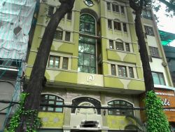 ban nha mat tien duong chu manh trinh p  ben nghe quan 1 1 ham 1 tret 7 lau san thuong dang co hop dong cho thue cao gia ban 68 ty 