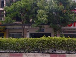 ban nha cap 4 duong cong hoa phuong 13 quan tan binh doi dien etown