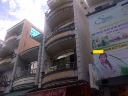 ban nha mat tien duong cu lao cach phan xich long 10m phuong 2 quan phu nhuan