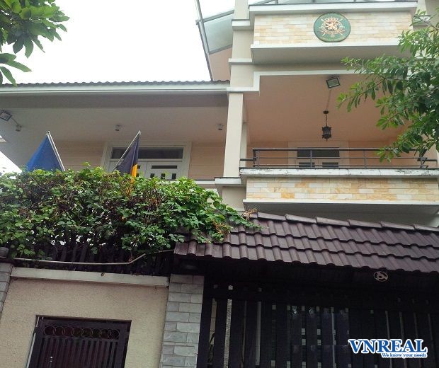 cho thue biet thu an phu mat tien duong van an dien tich 200m 1 ham 1 tret 2 lau gia 2500 usd