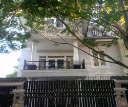 cho thue biet thu an phu duong so 18 dien tich 10x20 ham 1 tret 2 lau gia 2300 usd