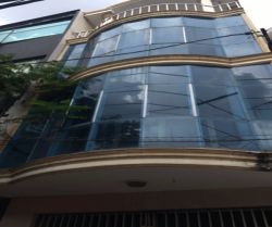 cho thue nha mat tien duong d2 binh thanh dt  45x20 1 tret 3 lau gia  68tr thang