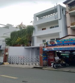 cho thue mat bang  nguyen van dau dien tich 52x15m 3 lau gia 45tr th