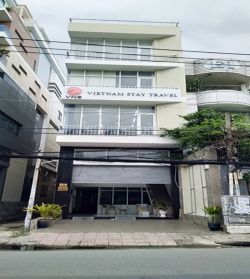 cho thue toa nha duong le quang dinh dien tich 57mx42m no hau 11m 4 lau gia 250tr th