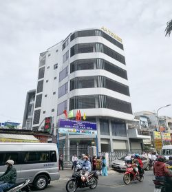 cho thue toa nha duong nguyen van dau dien tich 95x15m 1 ham 5 lau gia 150tr th