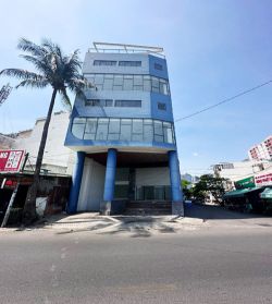 cho thue toa nha duong ung van khiem dien tich 9mx22m  no hau 18m  1 ham 1 lung 5 lau gia 300tr th