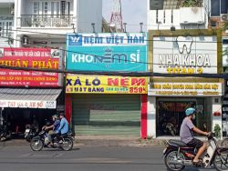 cho thue mat bang duong le quang dinh dien tich 5mx20m gia 40tr th