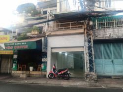 cho thue nha mat tien duong nguyen huy luong dien tich 35mx135m  1 lau gia 19tr th