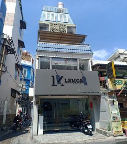 cho thue nha 3 mat tien duong thich quang duc dien tich 4mx13m 4 lau gia 32tr th