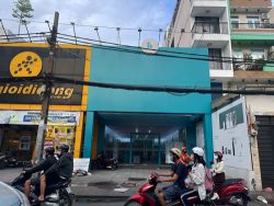 cho thue nha mat tien duong phan van tri dien tich 8mx40m gia 90tr th